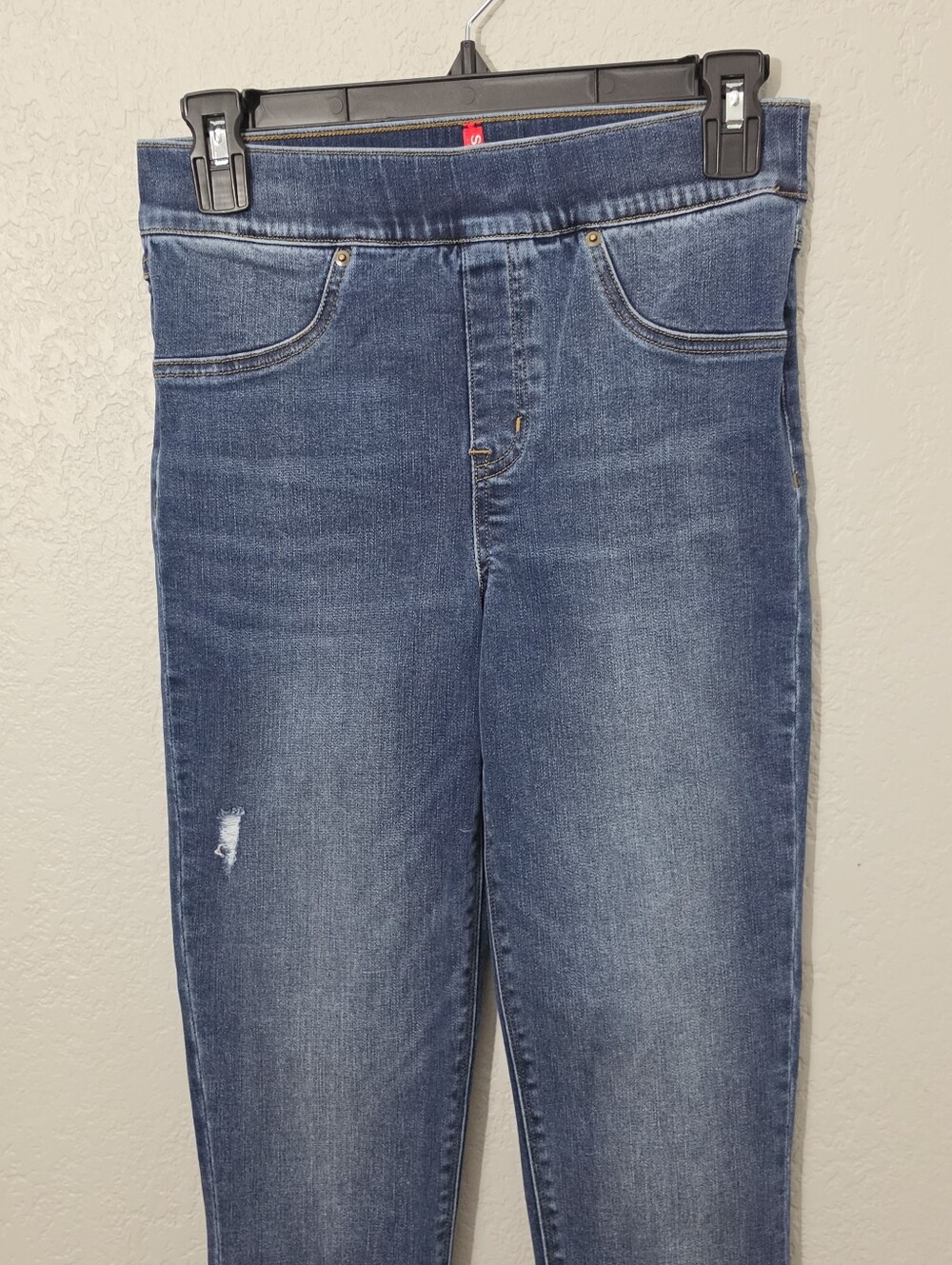 SPANX Distressed Ankle Skinny Jeans Womens Small Pull On Raw Hem Medium Wash - Picture 5 of 10